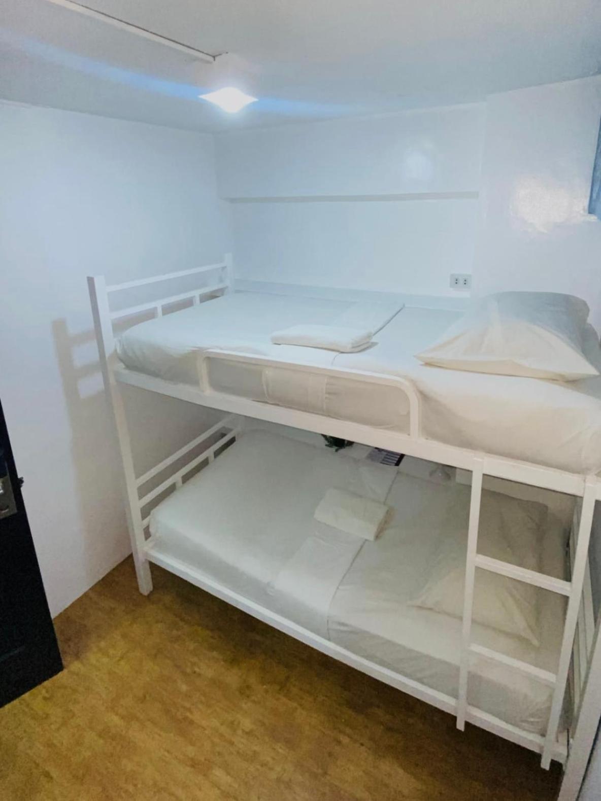 Urban Inn Iloilo Habitación foto